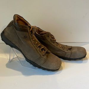 Men’s Born boots size 13